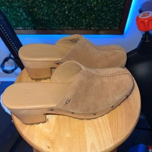 Ugg chestnut suede Judi clogs size 9